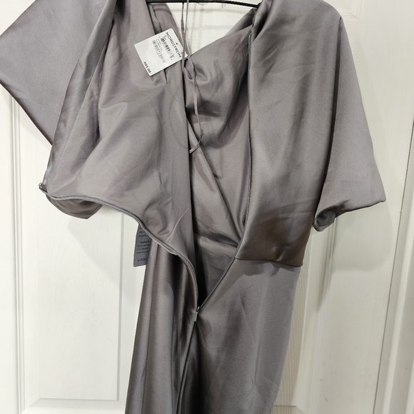 Amsale One-Shoulder Fluid Satin Gown - Picture 6 of 7